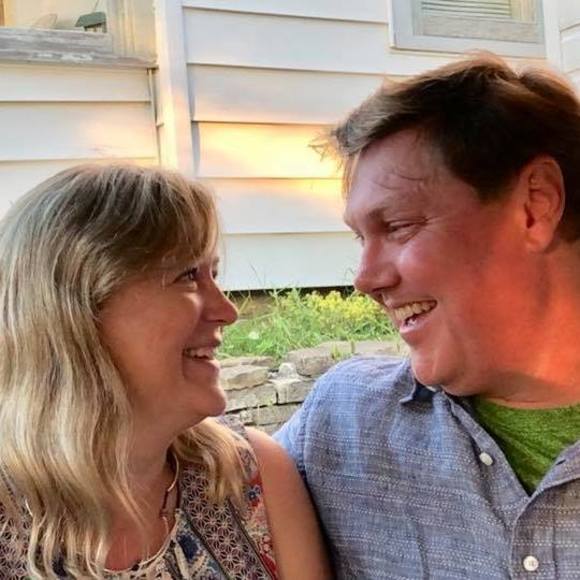 Meet your Posher, Becca - Picture 2 of 2